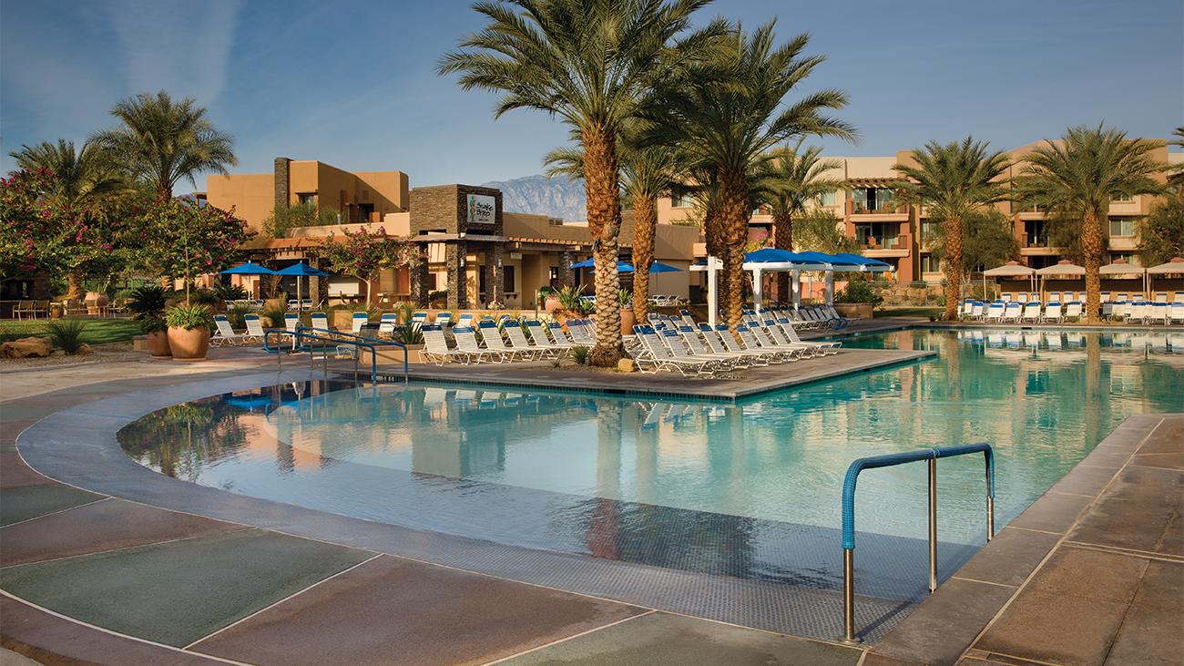 Outdoor Pool - Snake Bites Pool